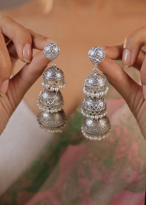 Maithili Jhumki Earrings - wxo