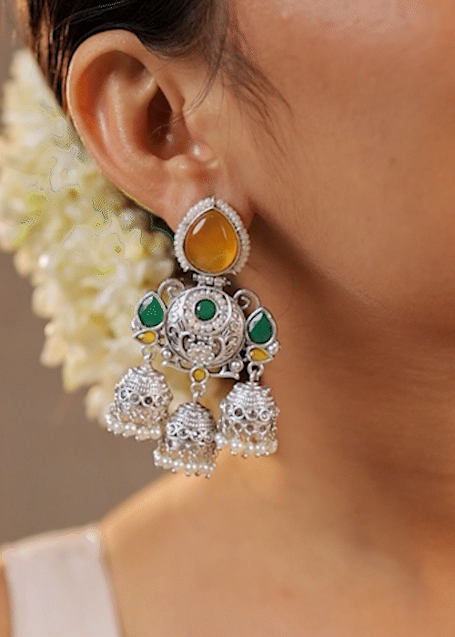 Prakriti Traditional Dangler - wxo