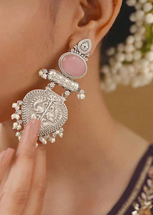 Kadambari Dangler Earrings - wxo