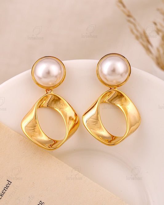 Mapel Fashionable Dangler